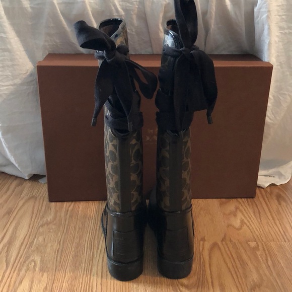 Women’s coach brown Talia boots size 7 - Picture 2 of 3